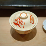 すし匠 齋藤 - 北海道道南、昆布森の塩水の馬糞雲丹