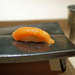 すし匠 齋藤 - 鮭（ケイジ）の握り