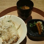 祇園迦陵 - 帆立と牛蒡の釜飯、赤出し、香の物