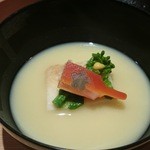 祇園迦陵 - 椀物：蟹真薯の白味噌仕立て