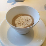 マッシュルームのポタージュ カプチーノ仕立て