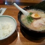 麺屋 めん虎 - こってりラーメン+ご飯小