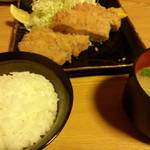 かつ善 - ロースカツ定食(中)　2016.1.4