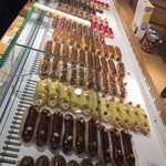 L' Eclair de Génie - エクレアのショーケース