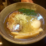 麺らいけん - 純塩らぁ麺煮玉子850円