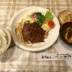 グリルニューコトブキ - 牛ヒレ網焼き定食 2,300円