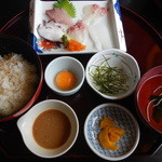 からつ - 海鮮丼　\1300
