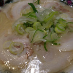 一番骨 - 博多風チャーシューメン750