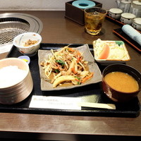 松永牧場 銀座本店 - 焼肉定食（９００円）