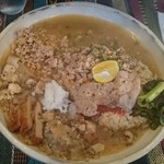 堕天使かっきー - 上「鯛出汁鶏キーマ」下「ブリ、大根、さつま揚げカレー」鯛肝生姜煮トッピング