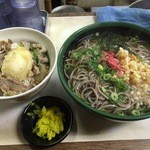 松屋 - 肉玉丼＆ハイカラそばセットそば大盛りで590円 出てくるまで1.2分の早業 