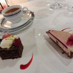 サバティーニ・ディ・フィレンツェ - 誕生日のチョコレートケーキ。ワゴンから選んだカシスゼリー