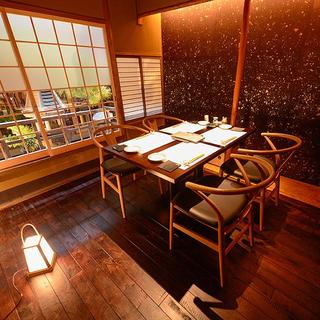 接待・プライベートのお食事におすすめの個室席（4～5名様）