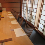 江戸前鮨 二鶴 - カウンター７席のみです♪