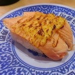 無添くら寿司 - あぶりチーズサーモン