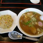 喜多方ラーメン蔵 - ラーメン半チャーハン