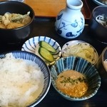 蕎麦処 尾張屋 - 三種のミニ蕎麦ととろろご飯