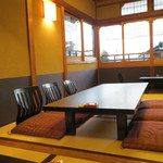 萬治郎 - 前菜の八寸は東山の風光明媚