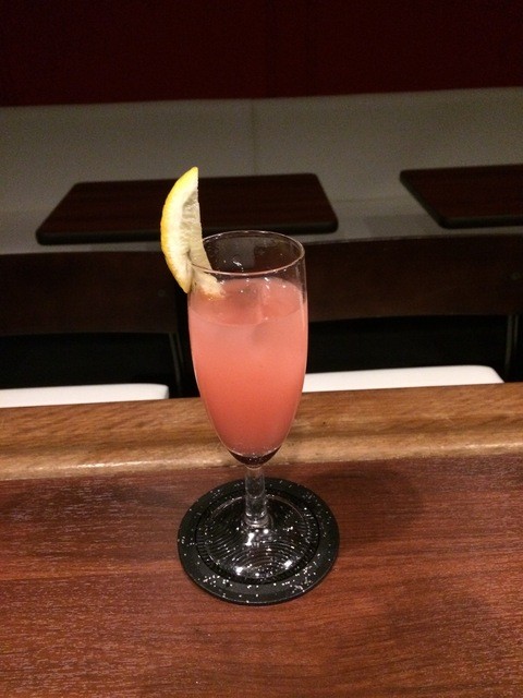 ドリンク写真 移転 アニメ ソーシャルゲームバー Over 旧店名 ソーシャルゲーム ミュージックbar Over 大阪難波 バー 食べログ