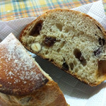 メゾン ムラタ - ふんわりクラムに、ヘーゼルナッツがゴロゴロ♪