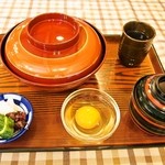 はり重カレーショップ - すき焼き丼 ＆ 生玉子