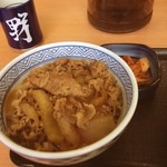 吉野家 - 牛丼キムチ味噌汁