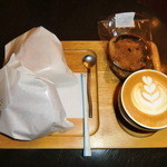 ハリッツ - プレーン、スイート65、カプチーノ、ラスク