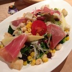 Espetalia - H.28.1.7.昼 野菜が20品目のサラダ(オニオンドレッシング・野菜が20品目のたっぷりサラダランチ 1,000円税込)