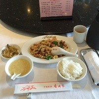 香港園 - 鶏肉カシューナッツ炒めランチ（1,782円）