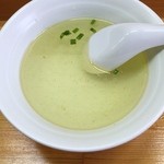 黄金麺点 - おじいちゃんの香るまぜそばに付くスープ