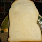 友永パン屋 - 山型食パンの美しさ