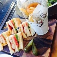 Lounge & Dining G - クラブハウスサンドイッチ