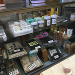 岸本屋 - お土産もいろいろ