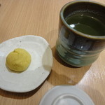 Kanazawa Tamazushi - いきなりデザートが。