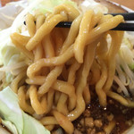 極太濁流ラーメン ら・けいこ - 麵は極太！