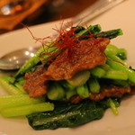 京鼎樓 - 今日の一押し　菜っ葉と牛肉の炒め物