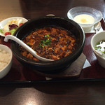 東方紅 - ランチ麻婆豆腐定食