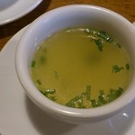 ラポール - 「和風ハンバーグ(ライス・スープ付)」（1,000円）のスープ