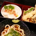 海鮮鮨処　北々亭 - レディース和膳　９９４円　サラダに天ぷらにうどんにデザートまでつく！