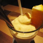 ドリンクドランク - フルーツミックススムージー　680円