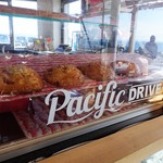 Pacific DRIVE-IN - 店内　スコーン☆