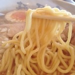 愛食飯店 - 醤油らーめん麺リフト