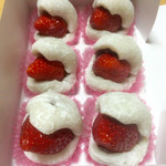 しもつけ彩風菓　松屋 - 大ぶりな苺がジューシーです