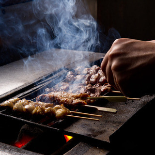 朝引き鶏を毎日一羽丸ごと店舗で捌くため、鮮度抜群！