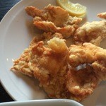 ニーヨン - 胸肉ですが、カリッカリの衣がいい感じ。