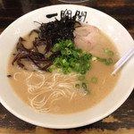 一閃閣 - 長浜ラーメン（税込750円）