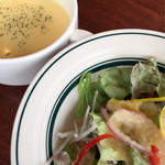 開成珈琲うふふ - スープは優しい味がするポタージュ…。意外と美味しかった！