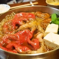 はり重 道頓堀本店 - お昼のすき焼きコース（お肉を煮込む）