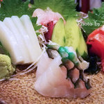 琉球家庭料理 葵屋 - 刺身盛り合わせ
