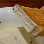 FERRAGOSTO - ソースをパンに。リフト(^-^)/